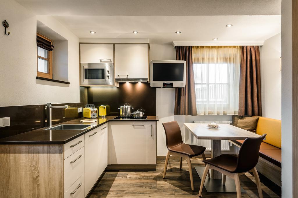 Taela Apartments ซานกัสซิอาโน ภายนอก รูปภาพ